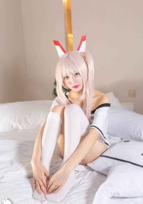 年轻的女教师在线播放_4K影视在线观看