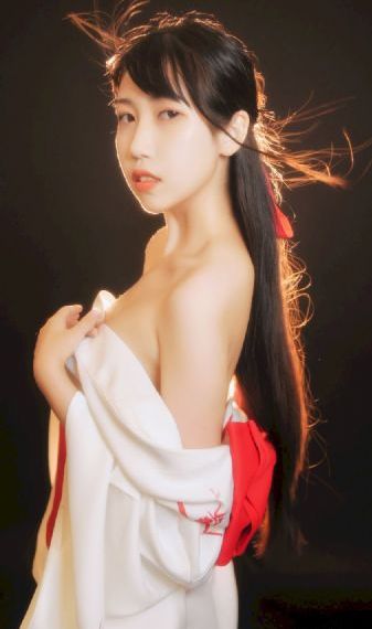 向日葵在夜晚绽放动漫免费观看_4K在线视频观看